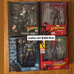 Mafex Figures