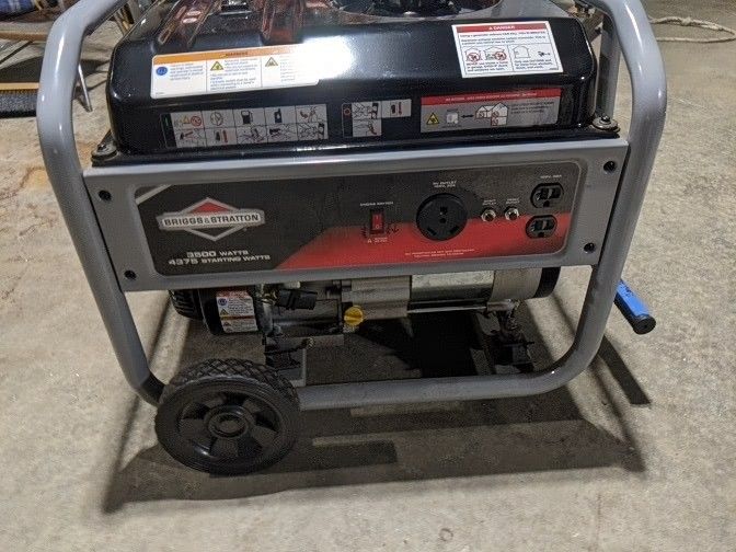 ""Lowered""$450 Briggs& Stratton Generator