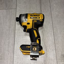 DEWALT 20Vmax XR Impact DCF887