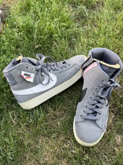 Nike Custom Blazer Mid 77 In Grey, Black And Pink