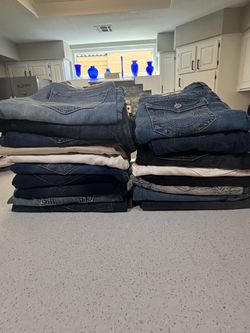 Men’s jeans. Please look at all pictures and read descriptions.