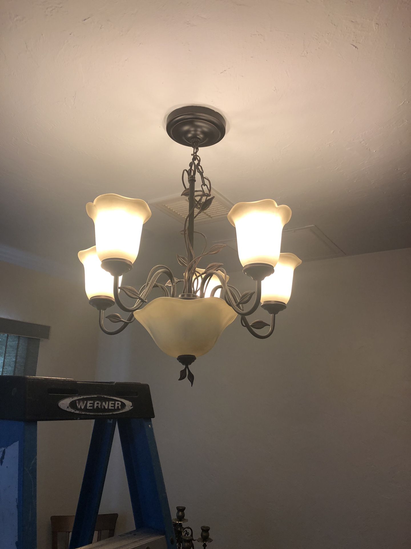 Lamp chandelier FREE