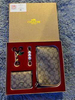 COACH GIFT SET BEST PRICES & QUALITY HERE