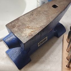 Cast Iron Anvil