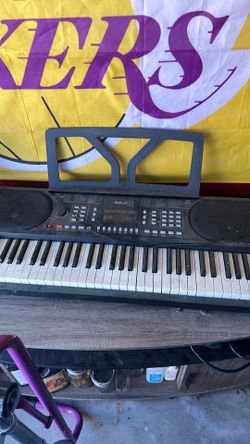 piano keyboard