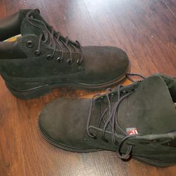 Boy Timberland Black Boots Size 2.5