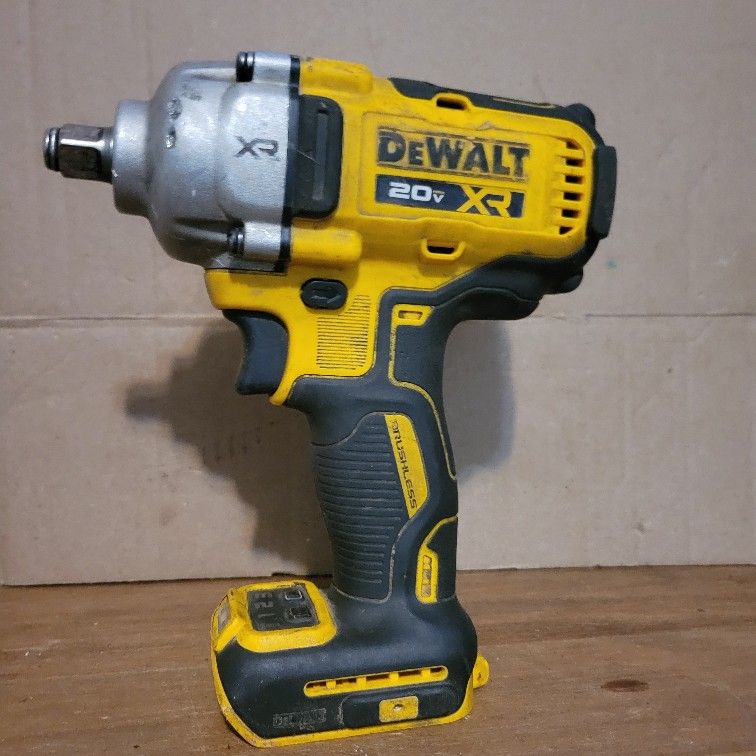 BEST OFFER! Dewalt XR 20v DCF891 1/2 in impact Wrench  Variable Speed. Battery Power 20v
