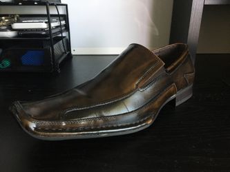 Dress shoes