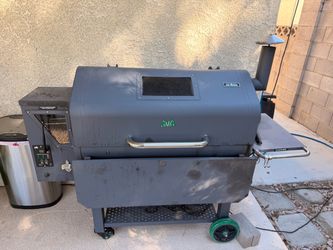 Green Mountain Grills Jim Bowie Pellet Smoker