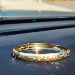 14k Gold Woman Bracelet.  