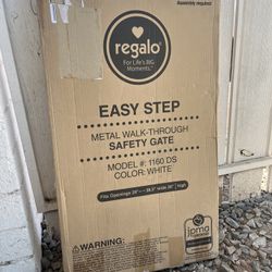 Regalo Easy Step Baby Gate 