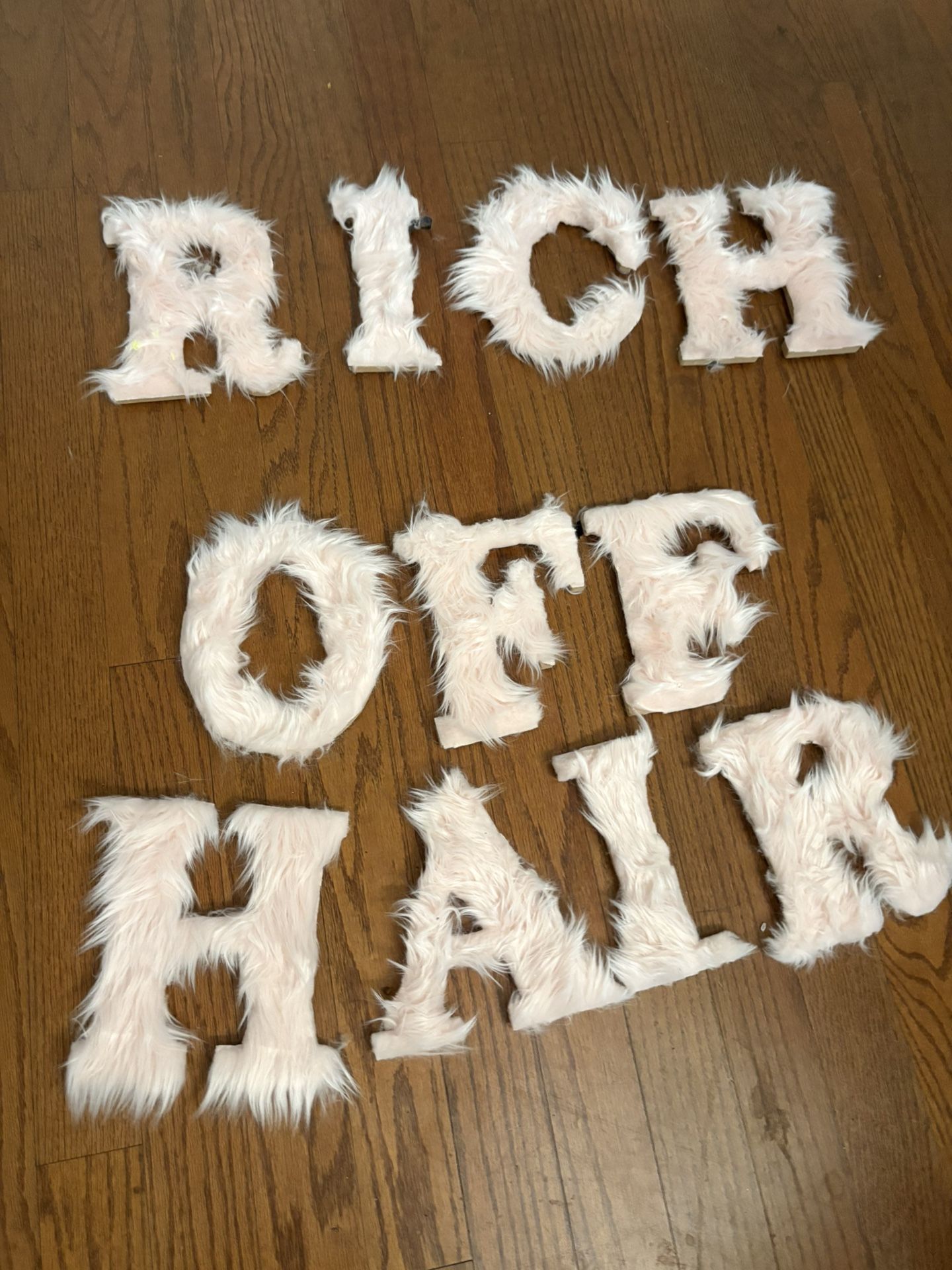 Fur Letters