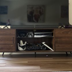 70in Tv Stand 