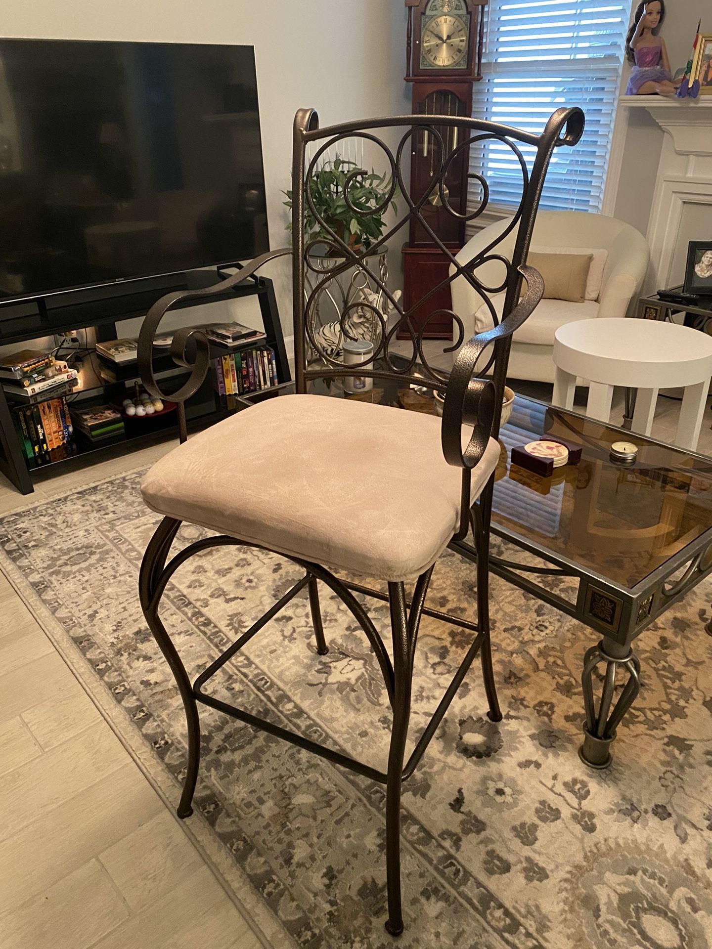 Brand new stool chair never been used