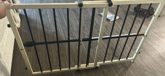 Baby gate