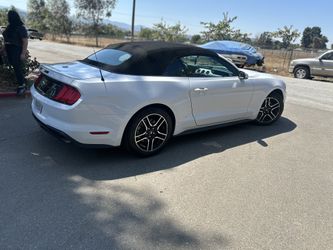 2020 Ford Mustang