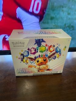 Pokemon Prismatic Evolutions ETB