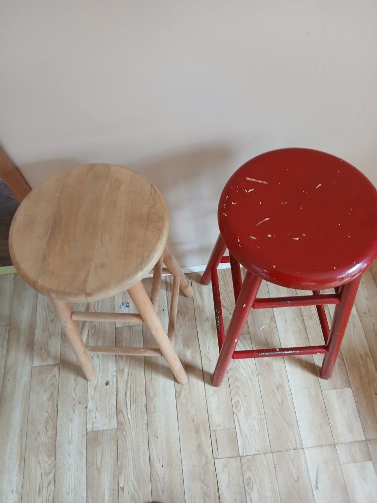 2 Wooden Stools