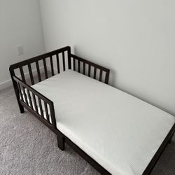 Toddler Bed Mattress - Soft & Supportive - Fits Standard Cribs