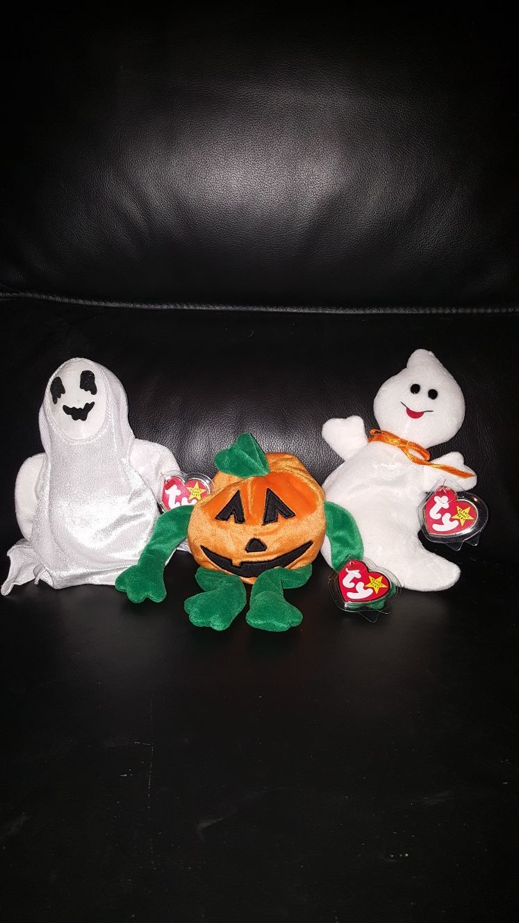 Ty Beanie Baby Halloween collection .