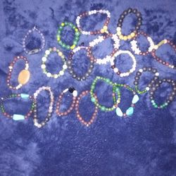 Bracelets 