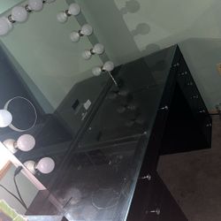 Vanity / Mirror/bluetooth Speakers 