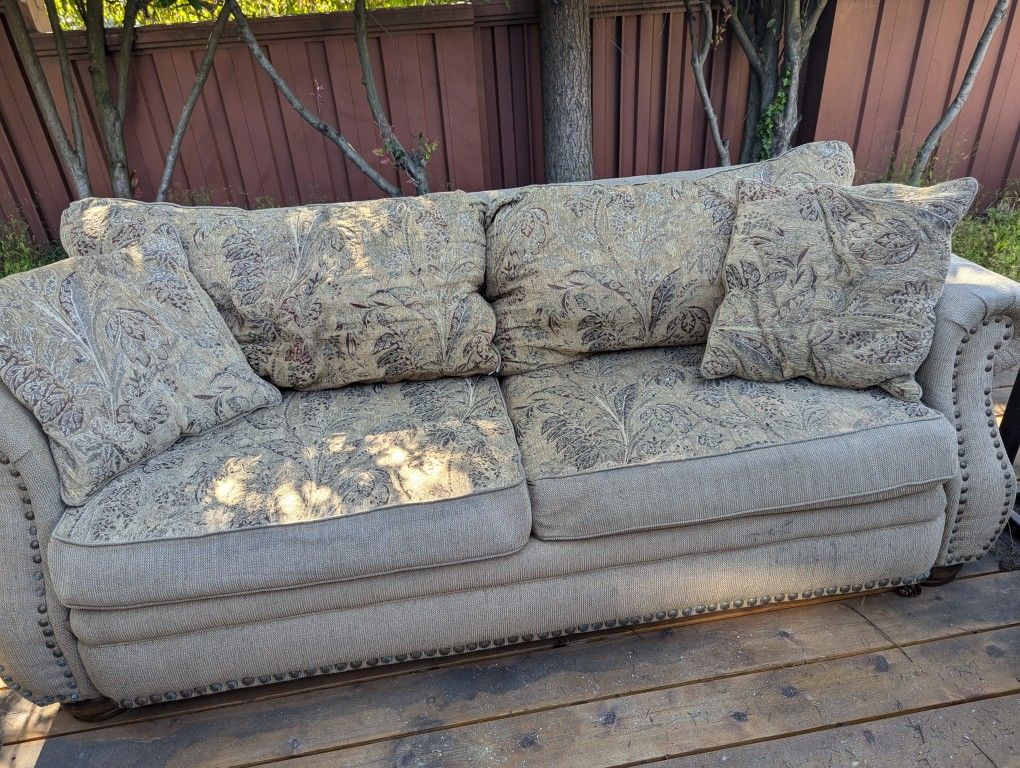Sofa Set