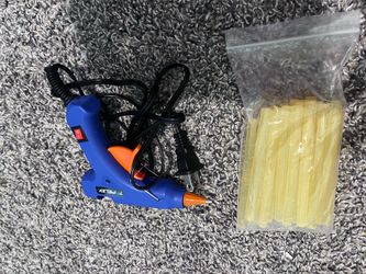 Hot Glue gun with 25 glue sticks