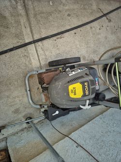 Ryobi Power Washer For Sale looks old but works good