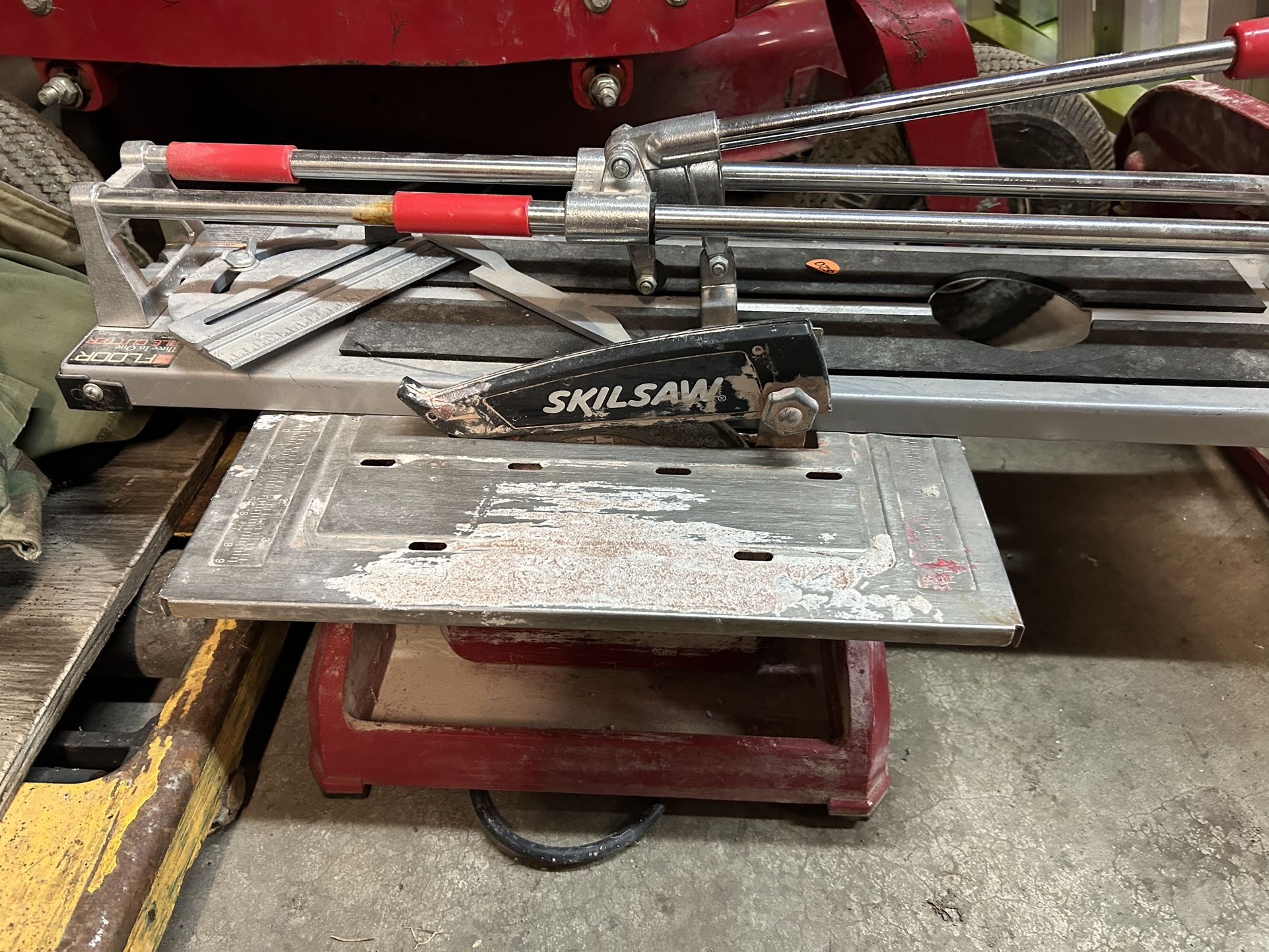 Tile Cutting Tools
