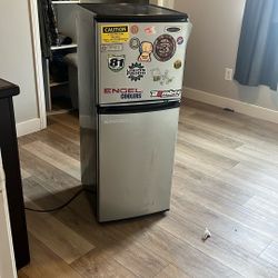 Mini Refrigerator With Freezer