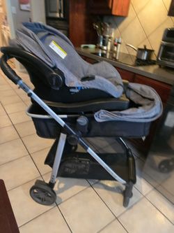 Evenflo Baby stroller bassinet carseat combo
