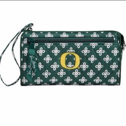 NWT Vera Bradley University of Oregon Front Zip Wristlet Wallet Bag