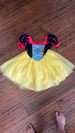 Snow White Costume Size 4