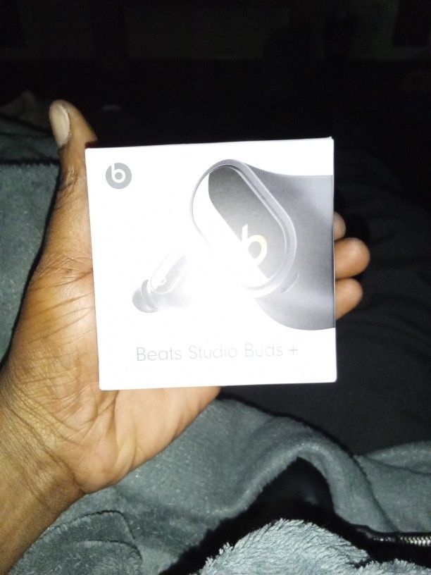 Beats Studio Buds +