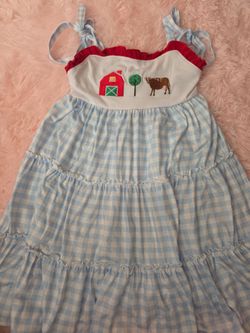 Girls farm tiered dress size 6 Abby and evie
