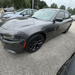 2020 Dodge Charger Sxt 