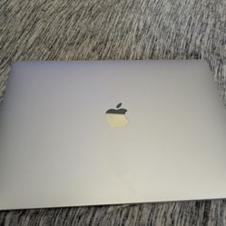 MacBook Air Model A1932