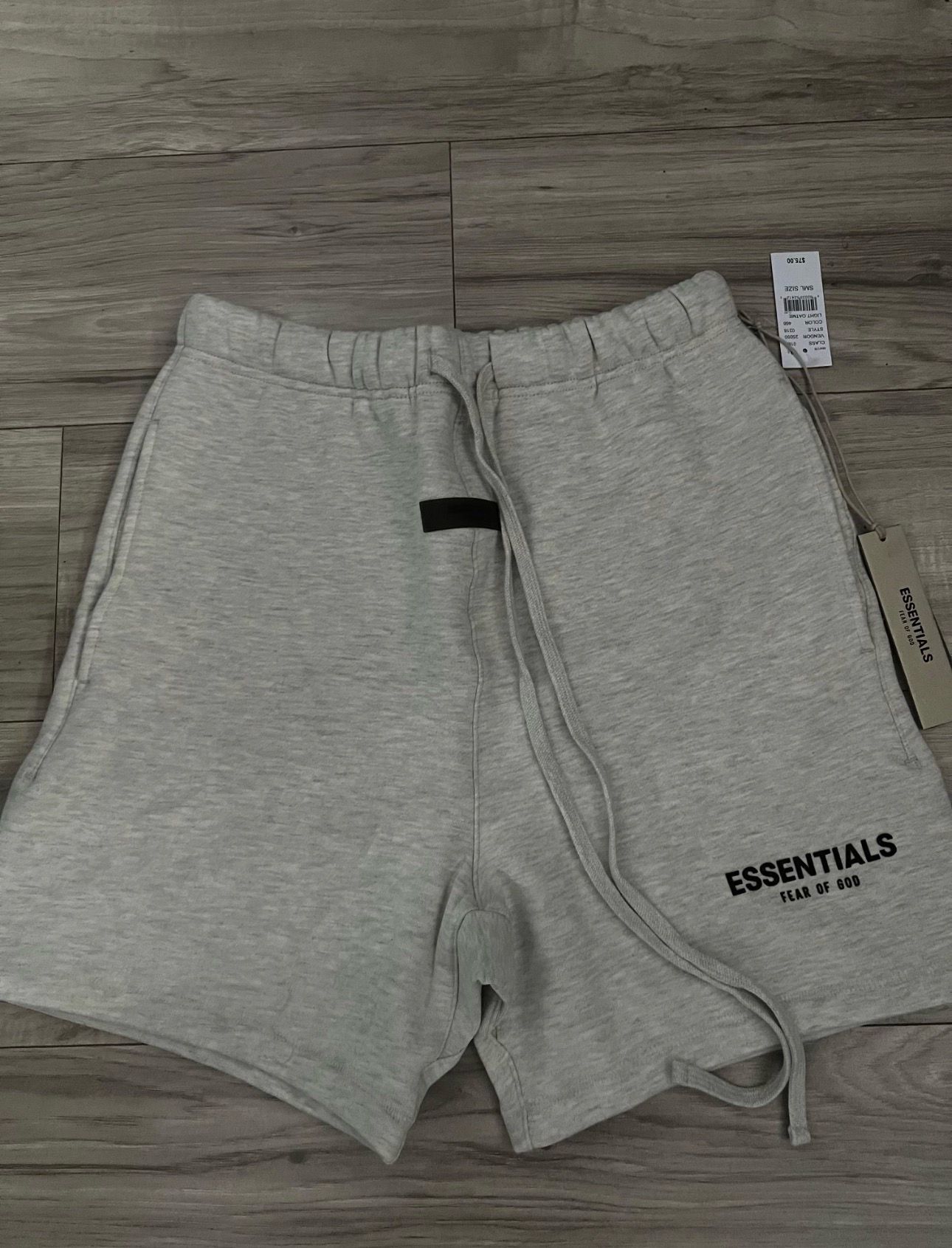 Small Essentials Short