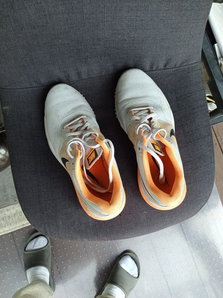 Golf Shoes Nice I Never Golfed 11 .5 Size Get It Nine