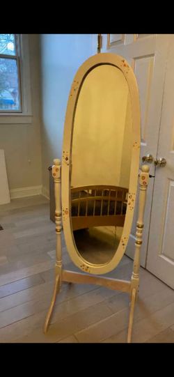 Oval Wood Chavel Mirror