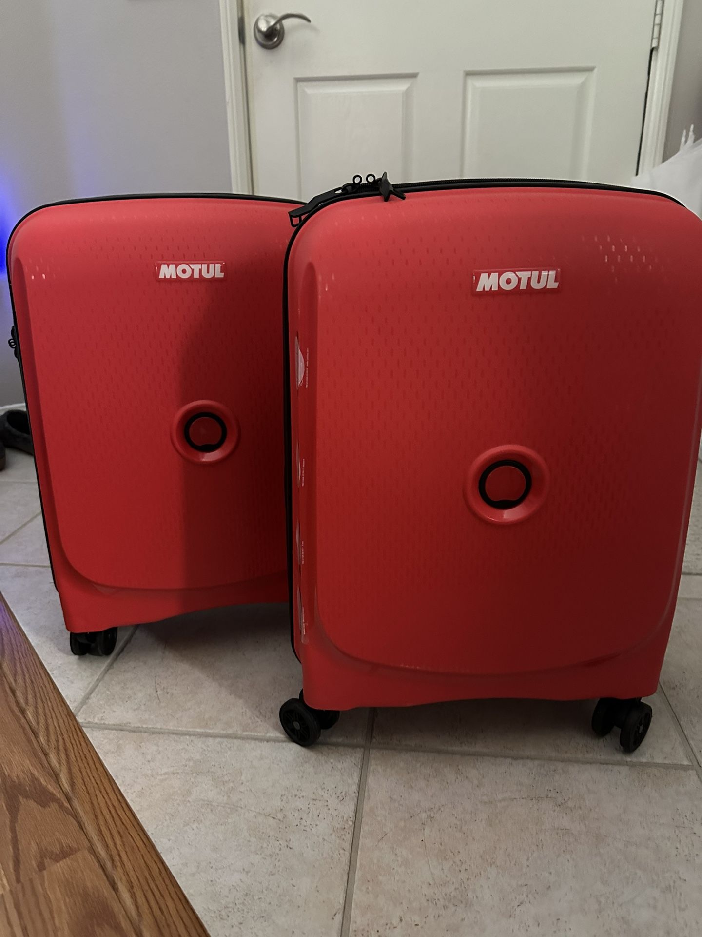 Delsey Paris Belmont Plus Carryon Suitcase Set