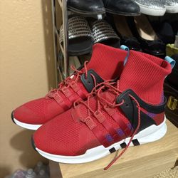 MENS ADIDAS HIGH TOP SHOE SZ. 10