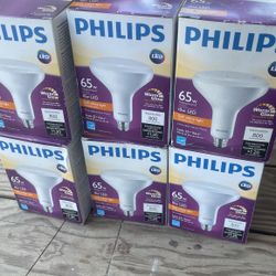 Focos 65w 2 Dollar Cada Uno  Tengo 10