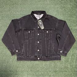Levi's X Universal Monsters Frankenstein Black Denim Trucker Jacket Size Med