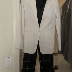 Forever 21 Pant Suit. $20,00.  Chino, Ca
