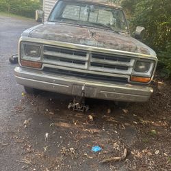 1987 Dodge D100