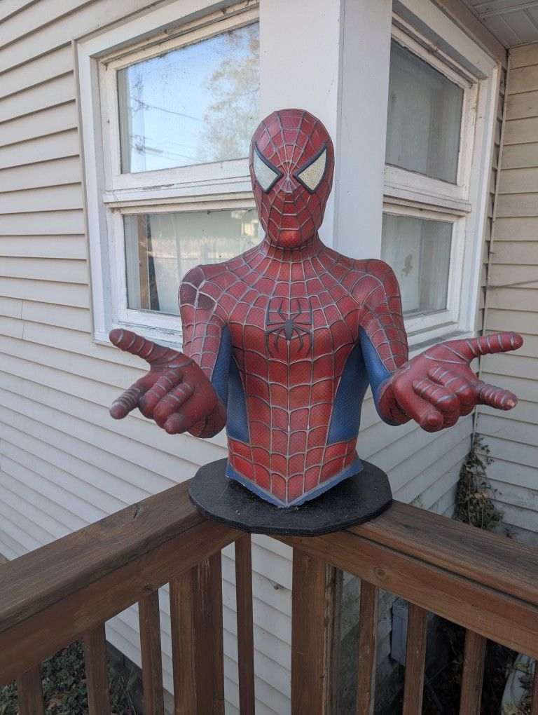 Limited Edition Blockbuster Spider-Man Statue
