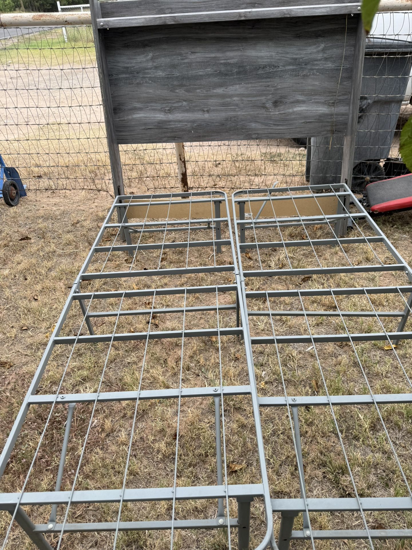 Dresser , Headboard Mirror Bed frame Bedroom Set