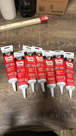 DAP Kwik Seal Adhesive Caulk – 7 Tubes